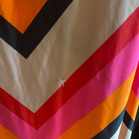 This can be worn as a longer shirt or a mini dress. - Picture 3 of 4